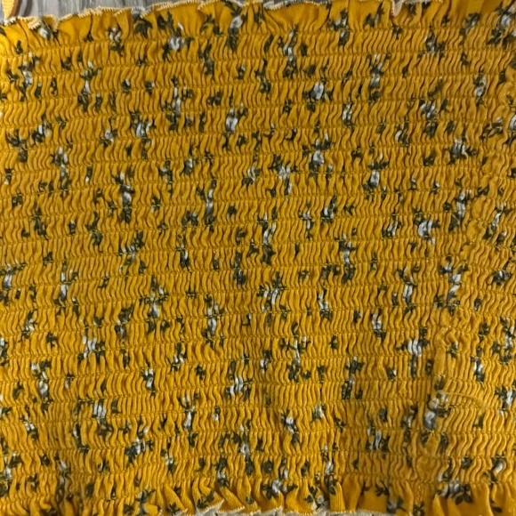 Yellow tube top, ribbed with flower designs. - Picture 2 of 2
